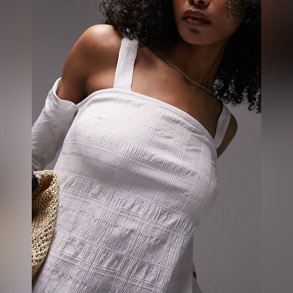 Topshop textured cold shoulder top in ivory - Picture 11 of 12